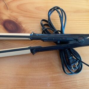 CHI Gold & Black ion Ceramic dual hair iron curl and Straightener
